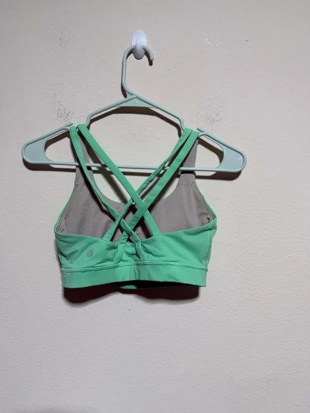 Lululemon Energy Bra *Luxtreme Size 6 Fresh Teal - Picture 2 of 4